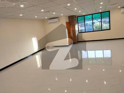 ایف ۔ 8 اسلام آباد میں 4 مرلہ دفتر 1.75 لاکھ میں کرایہ پر دستیاب ہے۔