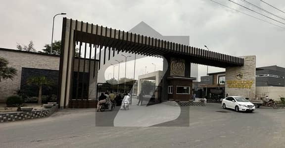 عبداللہ گارڈنز ایسٹ کینال روڈ,کینال روڈ,فیصل آباد میں 5 کنال رہائشی پلاٹ 30.0 کروڑ میں برائے فروخت۔