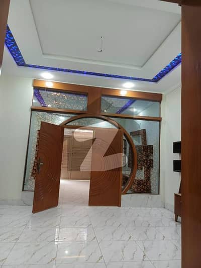 ورسک روڈ پشاور میں 3 کمروں کا 10 مرلہ بالائی پورشن 45.0 ہزار میں کرایہ پر دستیاب ہے۔