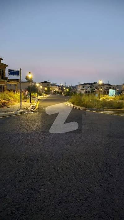 ڈی ایچ اے فیز 1 - سیکٹر ایف ڈی ایچ اے ڈیفینس فیز 1,ڈی ایچ اے ڈیفینس,اسلام آباد میں 1 کنال رہائشی پلاٹ 3.75 کروڑ میں برائے فروخت۔