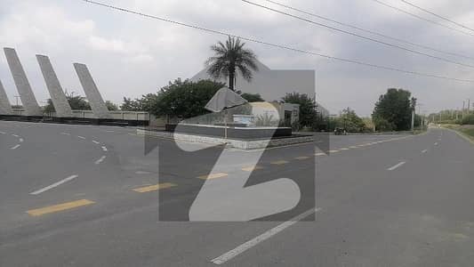 4 KANAL PRIME LOCATION CORNER PLOT IN SITARA VILLAS