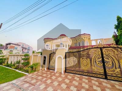 Valencia 2KANAL BRAND new Luxury house for sale Valencia 2KANAL BRAND new Luxury house for sale