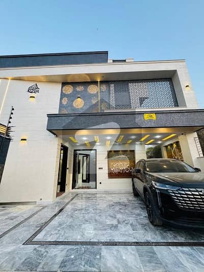 11 Marla House In Islamabad Is Available For sale