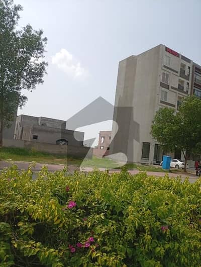 ویلینشیاء ہاؤسنگ سوسائٹی لاہور میں 7 مرلہ کمرشل پلاٹ 3.8 کروڑ میں برائے فروخت۔