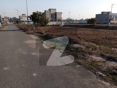 At Central Location Easy Access To 120 Feet Wide Road 1 Kanal Plot For Sale