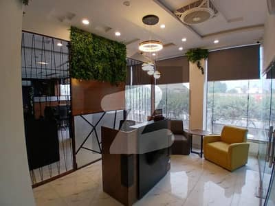 پی آئی اے مین بلیوارڈ لاہور میں 10 مرلہ دفتر 4.0 لاکھ میں کرایہ پر دستیاب ہے۔