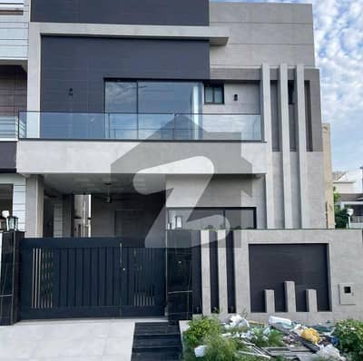 ڈی ایچ اے 9 ٹاؤن ڈیفنس (ڈی ایچ اے),لاہور میں 3 کمروں کا 5 مرلہ مکان 2.9 کروڑ میں برائے فروخت۔ ڈی ایچ اے 9 ٹاؤن ڈیفنس (ڈی ایچ اے),لاہور میں 3 کمروں کا 5 مرلہ مکان 2.9 کروڑ میں برائے فروخت۔