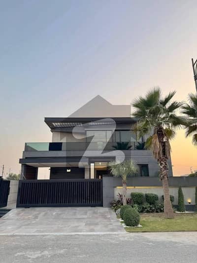 ڈی ایچ اے فیز 5 - بلاک کے فیز 5,ڈیفنس (ڈی ایچ اے),لاہور میں 5 کمروں کا 1 کنال مکان 2.7 لاکھ میں کرایہ پر دستیاب ہے۔