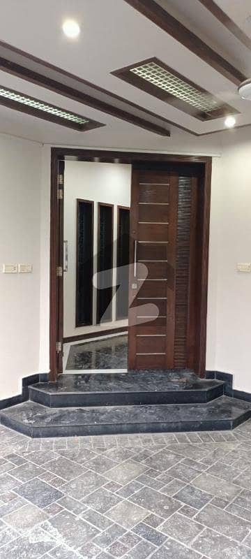 10 Marla Like New House For Rent in DHA Phase 5