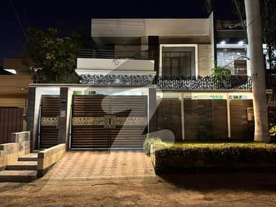 گلستانِ جوہر کراچی میں 4 کمروں کا 12 مرلہ مکان 6.75 کروڑ میں برائے فروخت۔