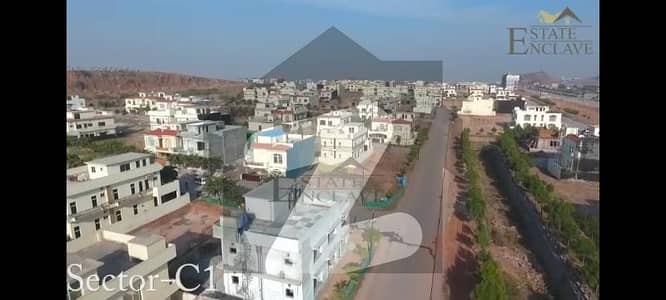 بحریہ انکلیو - سیکٹر سی 1 بحریہ انکلیو,بحریہ ٹاؤن,اسلام آباد میں 10 مرلہ رہائشی پلاٹ 1.9 کروڑ میں برائے فروخت۔