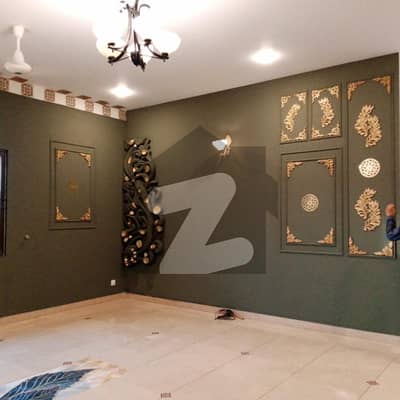 ڈی ایچ اے فیز 8 ڈی ایچ اے ڈیفینس,کراچی میں 3 کمروں کا 1 کنال زیریں پورشن 2.75 لاکھ میں کرایہ پر دستیاب ہے۔