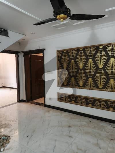 آئی ۔ 10/4 آئی ۔ 10,اسلام آباد میں 2 کمروں کا 4 مرلہ زیریں پورشن 50.0 ہزار میں کرایہ پر دستیاب ہے۔