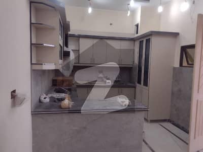 سیکٹر 31 ۔ پنجابی سوداگر سٹی فیز 2 سکیم 33 - سیکٹر 31,سکیم 33,کراچی میں 2 کمروں کا 6 مرلہ بالائی پورشن 45.0 ہزار میں کرایہ پر دستیاب ہے۔