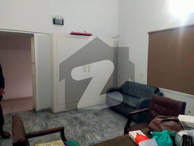 Best Option Office In Gulberg 2