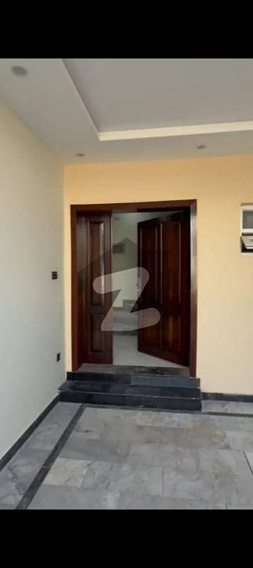 BAHRIA ENCLAVE SECTOR N 5 MARLA NEW HOUSE AVAILABLE FOR SALE AT PRIME LOCATION