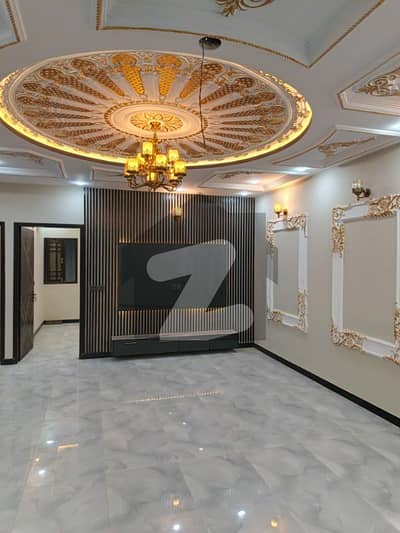 فیڈرل بی ایریا ۔ بلاک 12 فیڈرل بی ایریا,کراچی میں 6 کمروں کا 8 مرلہ مکان 5.9 کروڑ میں برائے فروخت۔