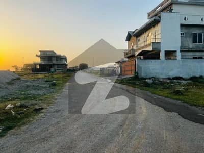 جی ۔ 14/1 جی ۔ 14,اسلام آباد میں 14 مرلہ رہائشی پلاٹ 3.6 کروڑ میں برائے فروخت۔