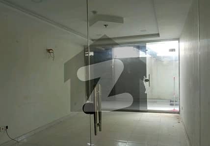 اپل اسکوائر گلبرگ ریزیڈنشیا,گلبرگ,اسلام آباد میں 2 مرلہ دکان 50.0 ہزار میں کرایہ پر دستیاب ہے۔