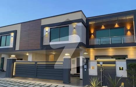 Elegant 5-Bedroom House For Sale In Askari 6