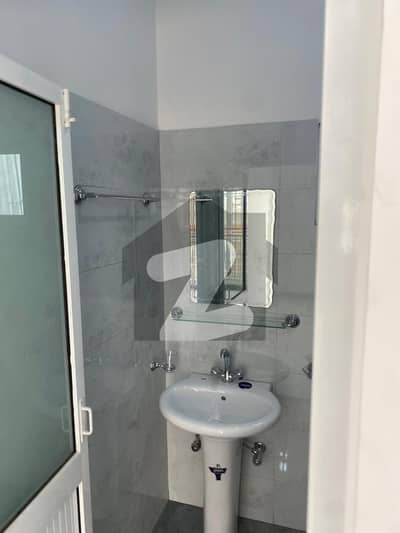 5 Marla Upper Portion Available For Rent