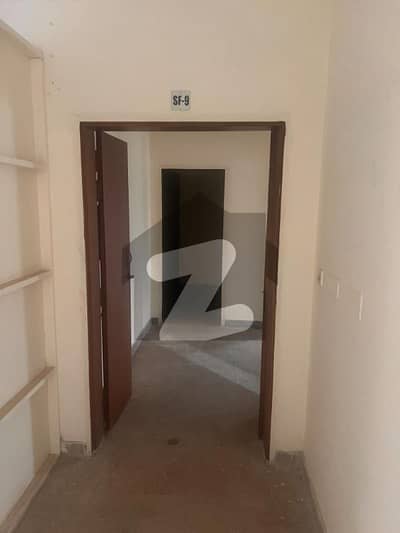 جی ۔ 11/3 جی ۔ 11,اسلام آباد میں 2 کمروں کا 5 مرلہ فلیٹ 1.95 کروڑ میں برائے فروخت۔