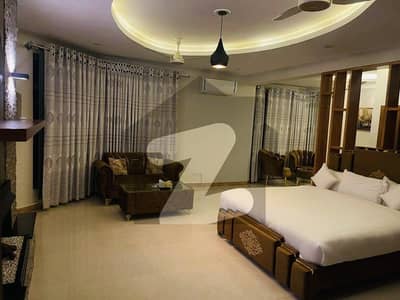 ایف ۔ 7 اسلام آباد میں 8 کمروں کا 1 کنال مکان 15.0 لاکھ میں کرایہ پر دستیاب ہے۔