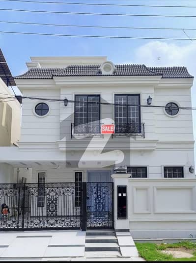 BRAND NEW HOUSE IN TARIQ GARDEN 5 MARLA