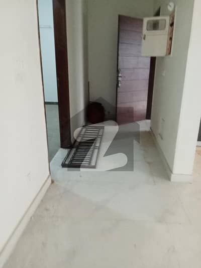 524 S. Q Yards Bungalow For Sale In Amir Khusro