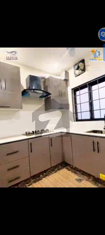 Faisal Town for sale house 10 marla