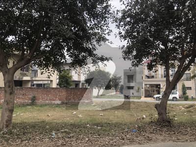 Back Of 120Fit Road Near To Main Park 9Town 5Marla Plot For Sale