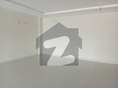 08 MARLA-BUILDING AT - COMMERCIAL BROADWAY DHA PHASE 08