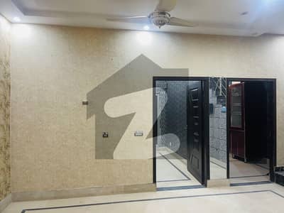 Johar Town Phase 2 - Block Q House For Rent Sized 3 Marla