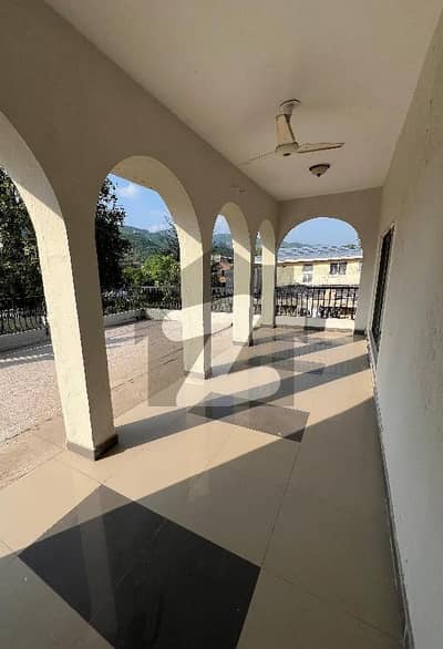 Old Demolishable 8-Bedrooms double storey corner house 1777 sq yards for sale in F-8