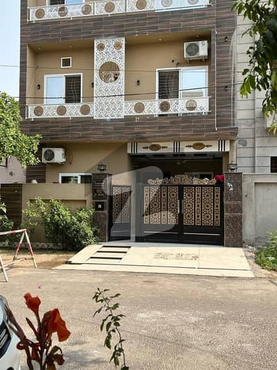 جی منگولیا پارک ۔ بلاک سی جی منگولیا پارک,گوجرانوالہ میں 5 کمروں کا 5 مرلہ مکان 1.4 کروڑ میں برائے فروخت۔