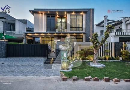 ڈی ایچ اے فیز 5 - بلاک کے فیز 5,ڈیفنس (ڈی ایچ اے),لاہور میں 6 کمروں کا 1 کنال مکان 9.99 کروڑ میں برائے فروخت۔