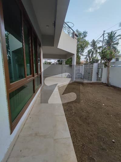 ڈی ایچ اے فیز 6 ڈی ایچ اے ڈیفینس,کراچی میں 3 کمروں کا 1 کنال زیریں پورشن 2.5 لاکھ میں کرایہ پر دستیاب ہے۔