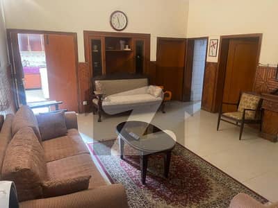 چکلالہ سکیم 3 چکلالہ سکیم,راولپنڈی میں 10 مرلہ مکان 5.5 کروڑ میں برائے فروخت۔