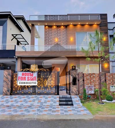 8 Marla Brand New Modern House