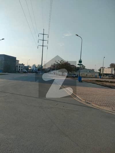 ایسٹ کینال روڈ کینال روڈ,فیصل آباد میں 1 کنال کمرشل پلاٹ 25.0 کروڑ میں برائے فروخت۔