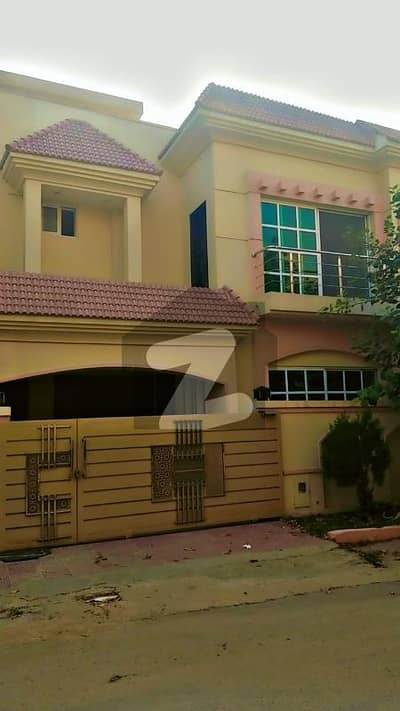 Bahria Town Rwp/Isb Phase8 Safari Valley Usman block 7marla house available for sale