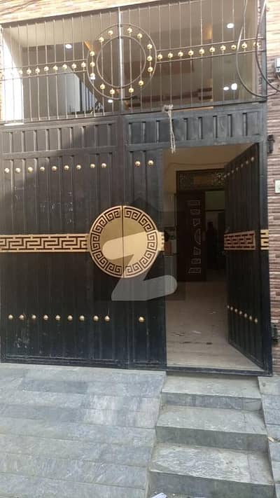 Beautiful Like Brand New House with Gas Aur 2 Electricity Meter house for rent