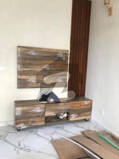 ڈی ایچ اے 9 ٹاؤن ڈیفنس (ڈی ایچ اے),لاہور میں 3 کمروں کا 5 مرلہ مکان 2.4 کروڑ میں برائے فروخت۔