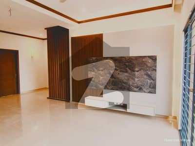 ڈی ایچ اے فیز 8 ڈی ایچ اے ڈیفینس,کراچی میں 3 کمروں کا 1 کنال بالائی پورشن 3.0 لاکھ میں کرایہ پر دستیاب ہے۔