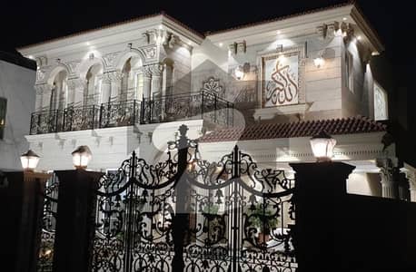 ڈی ایچ اے فیز 6 - بلاک جی فیز 6,ڈیفنس (ڈی ایچ اے),لاہور میں 5 کمروں کا 1 کنال مکان 12.99 کروڑ میں برائے فروخت۔