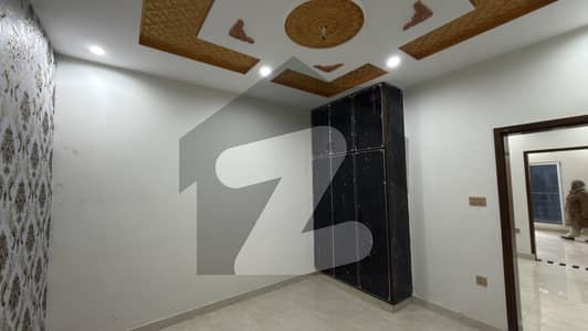 شاداب گارڈن لاہور میں 3 کمروں کا 3 مرلہ مکان 1.3 کروڑ میں برائے فروخت۔