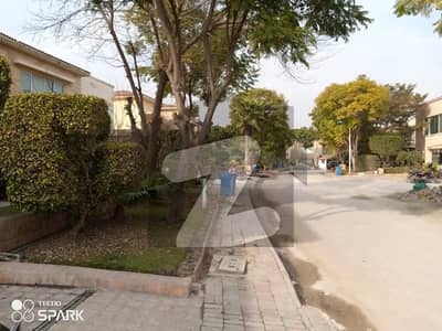 Like A Brand New 1.5 Kanal Double Storey 7 Bed Room House For Rent Bahria Town Phase 7   Garden City