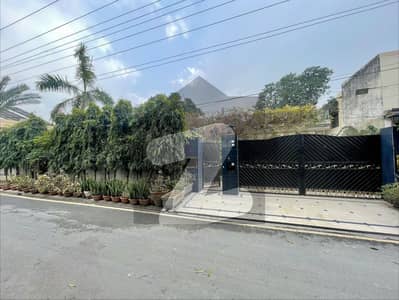 Beautiful Green-Belt 2 kanal House for Sale Peaceful Living in Prime Location