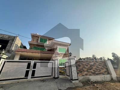 بنی گالہ اسلام آباد میں 3 کمروں کا 1 کنال بالائی پورشن 90.0 ہزار میں کرایہ پر دستیاب ہے۔