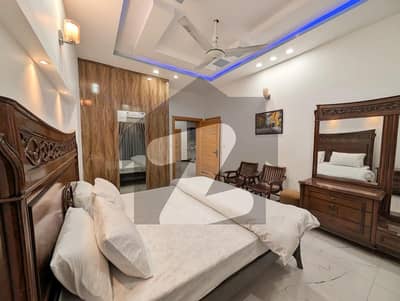 بحریہ ٹاؤن فیز 8 بحریہ ٹاؤن راولپنڈی,راولپنڈی میں 5 کمروں کا 10 مرلہ مکان 3.2 لاکھ میں کرایہ پر دستیاب ہے۔